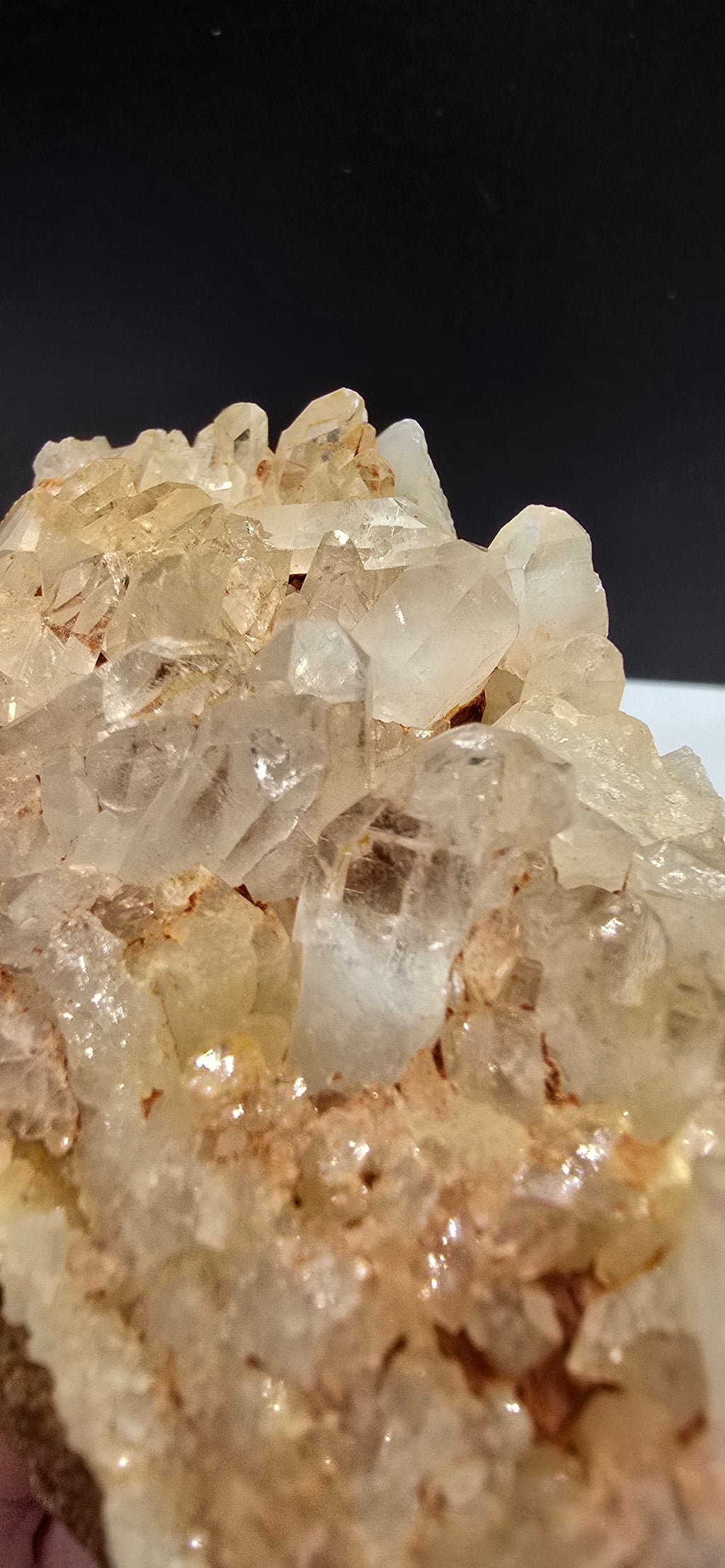 Quartz cluster