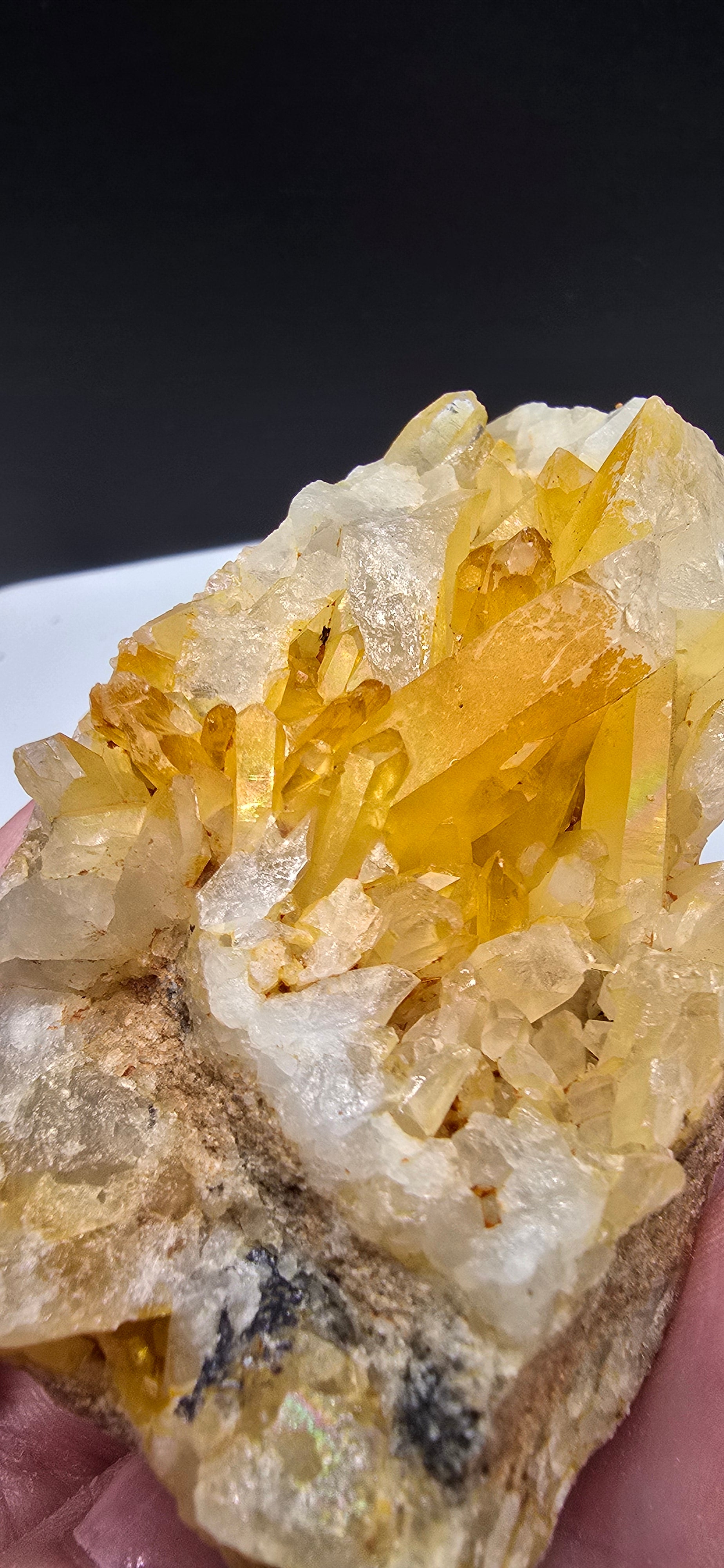 Natural irridecent yellow quartz cluster